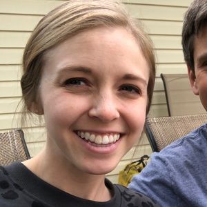 Meet your Posher, Carly